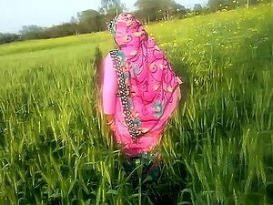 Indian Townsperson Bhabhi Outdoor Intercourse Pornography Almost HINDI